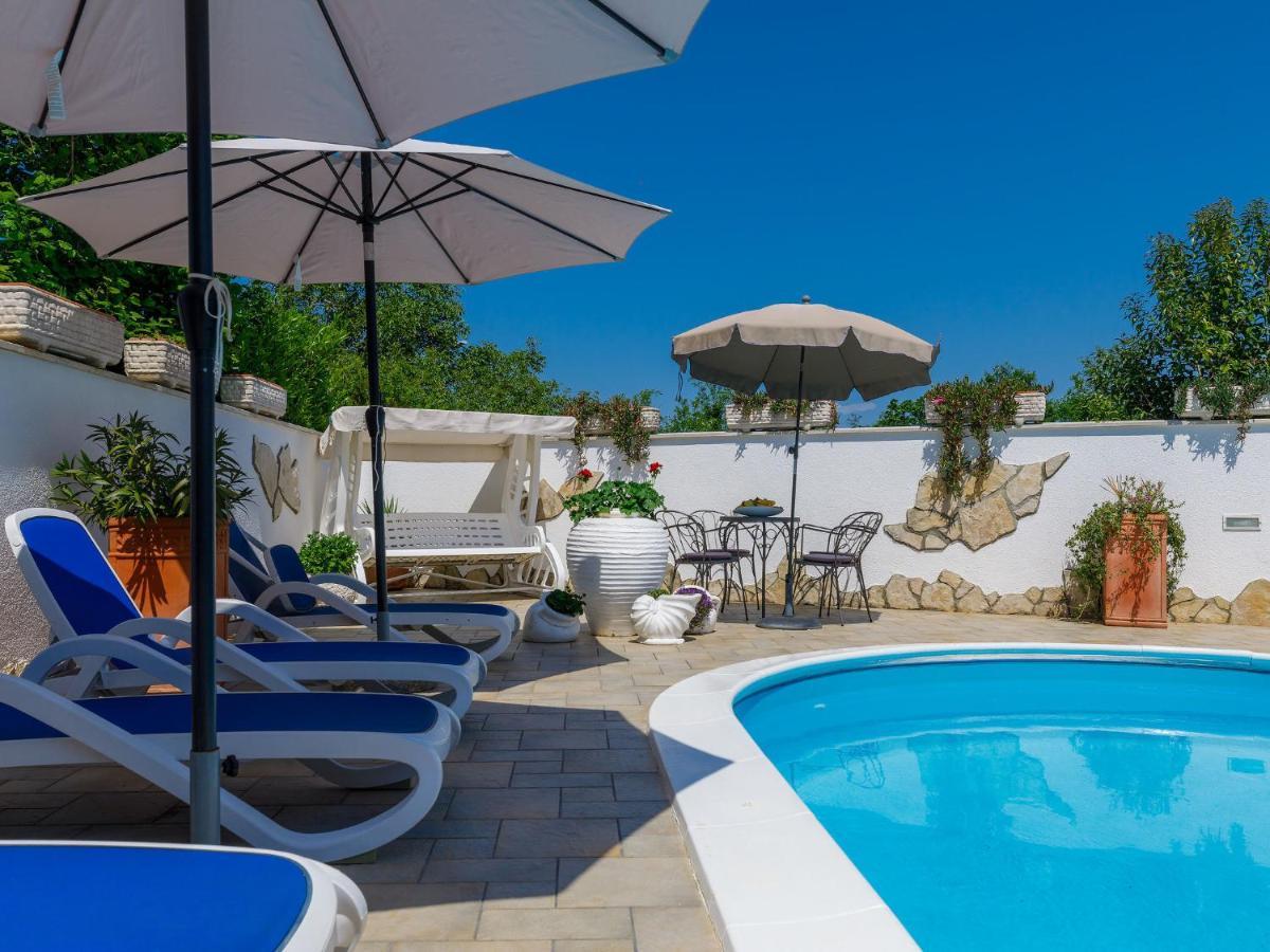 אומאג Apartment Tiziana-4 By Interhome מראה חיצוני תמונה
